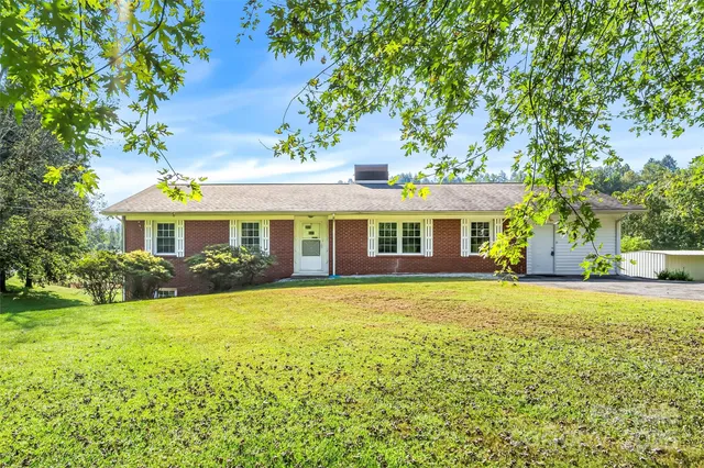 $550,000 | 5325 Highway 70, Marion, NC 28752