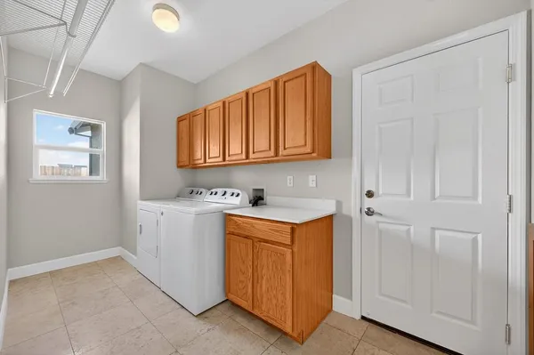 $625,000 | 1619 7th Street, Hughson, CA 95326