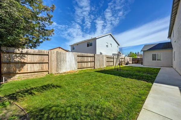 $625,000 | 1619 7th Street, Hughson, CA 95326