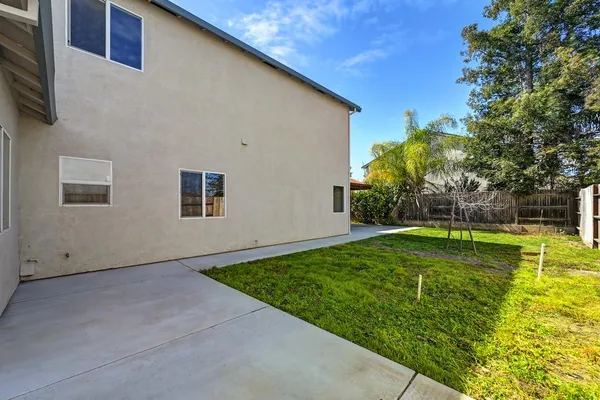 $625,000 | 1619 7th Street, Hughson, CA 95326