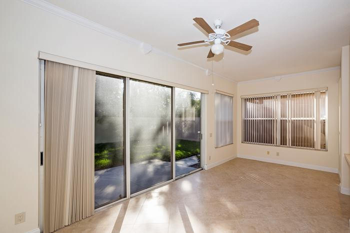 142 Hampton Circle Jupiter, FL 33458 - Photo 13 of 24 Florida Rm to back yard