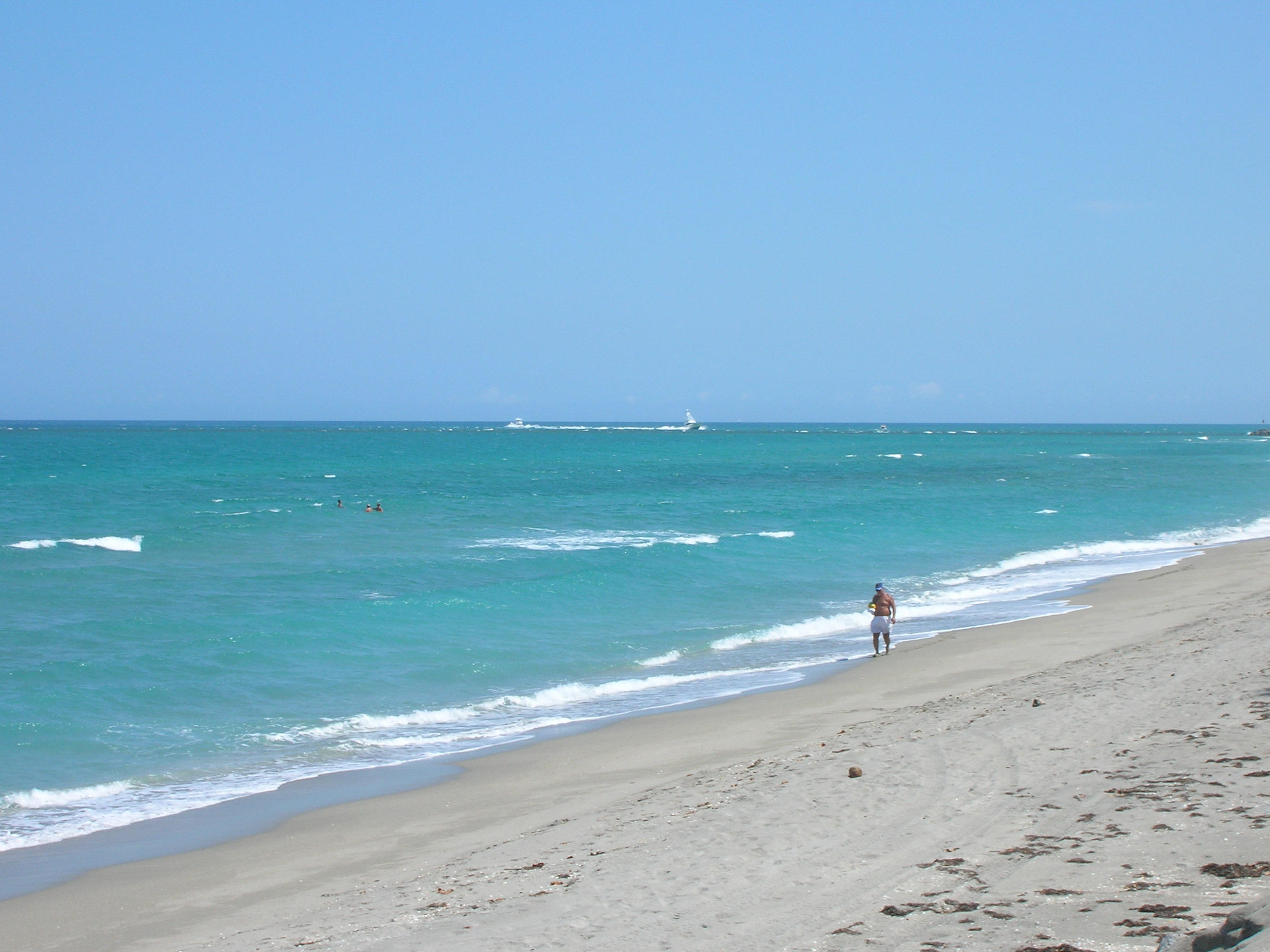142 Hampton Circle Jupiter, FL 33458 - Photo 24 of 24 Blue Water and Beach