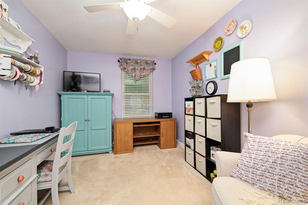 190 Dalton Drive Rochester Hills, MI 48307 - Photo 19 of 25