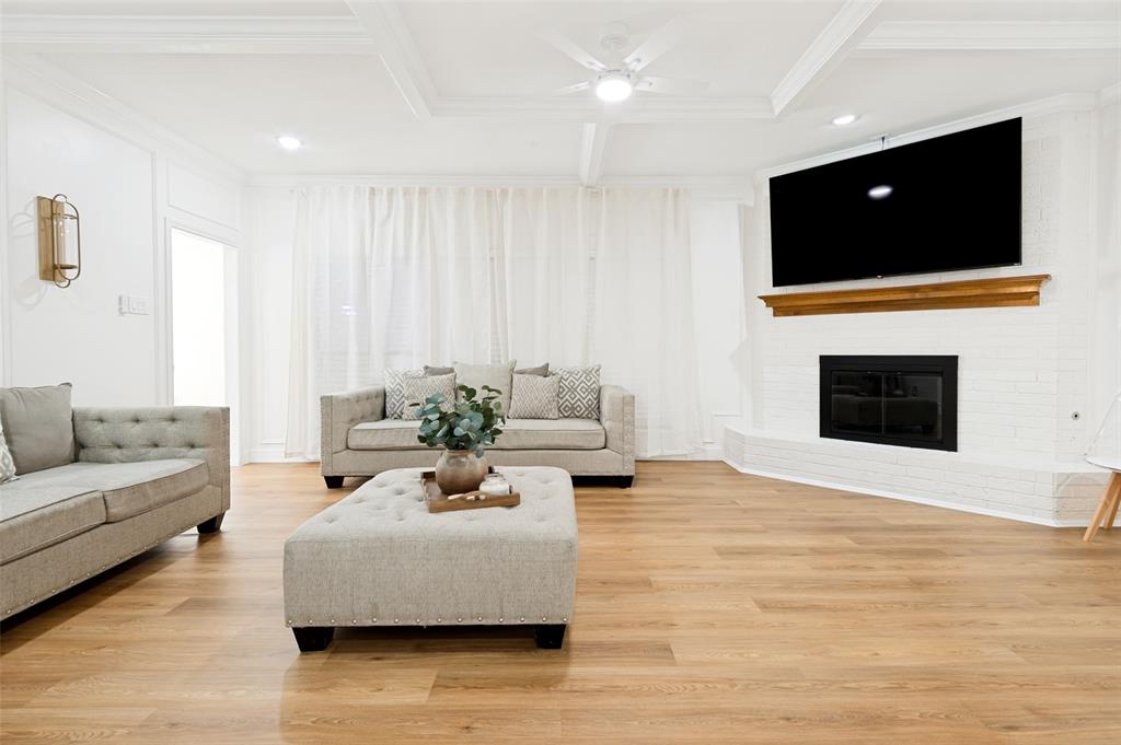 2257 Bolden Road Irving, TX 75060 - Photo 2 of 22 Gallery Image 2