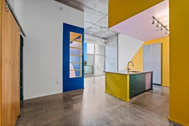 a view of a outdoor space