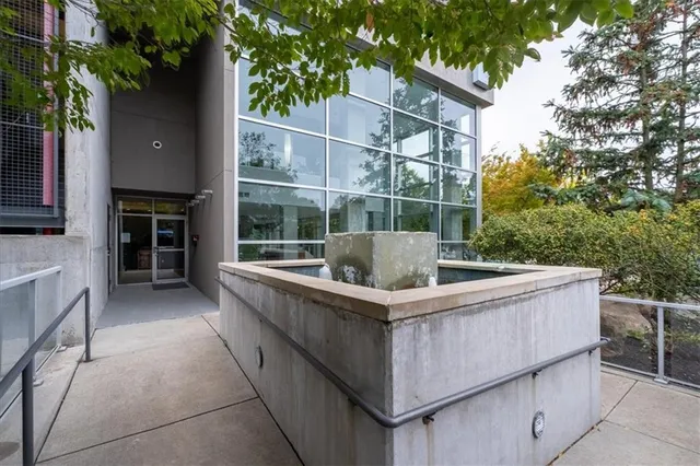 $287,500 | 130 Arizona Avenue Northeast, Unit 415, Atlanta, GA 30307