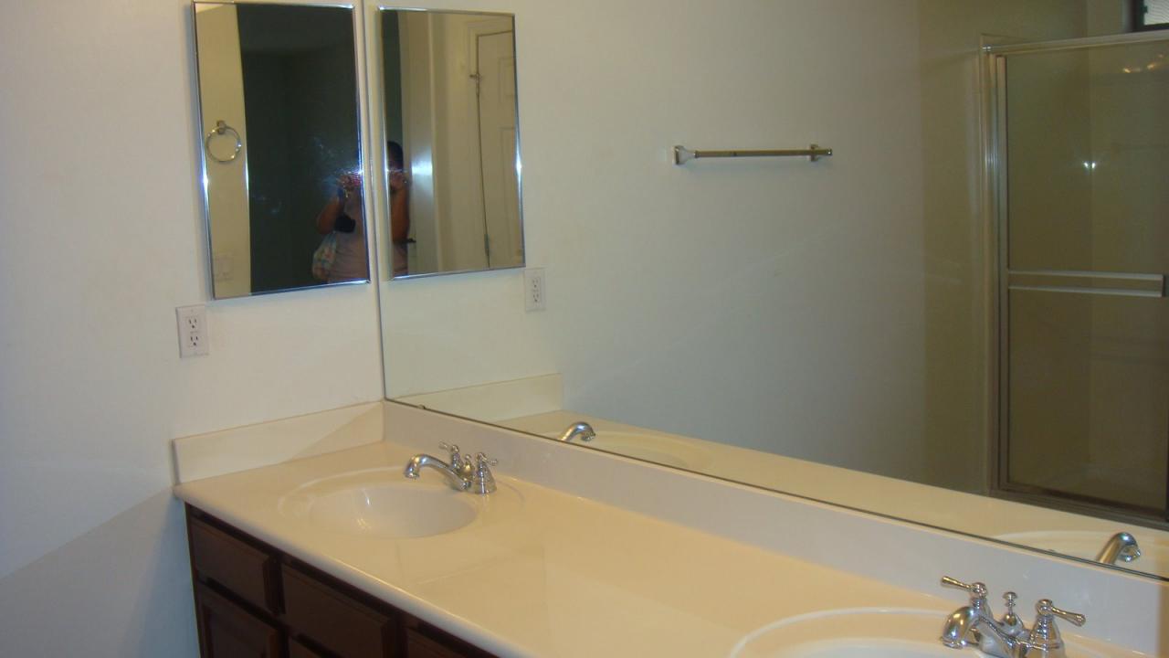 4821 West Darrell Road Laveen, AZ 85339 - Photo 8 of 9 bathroom