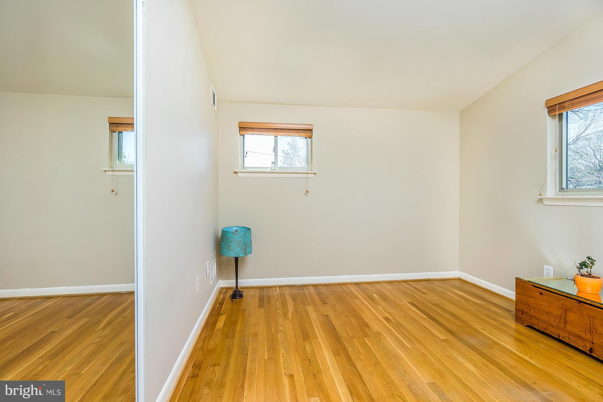 114 Bluff Terrace Silver Spring, MD 20902 - Photo 15 of 29 Bedroom