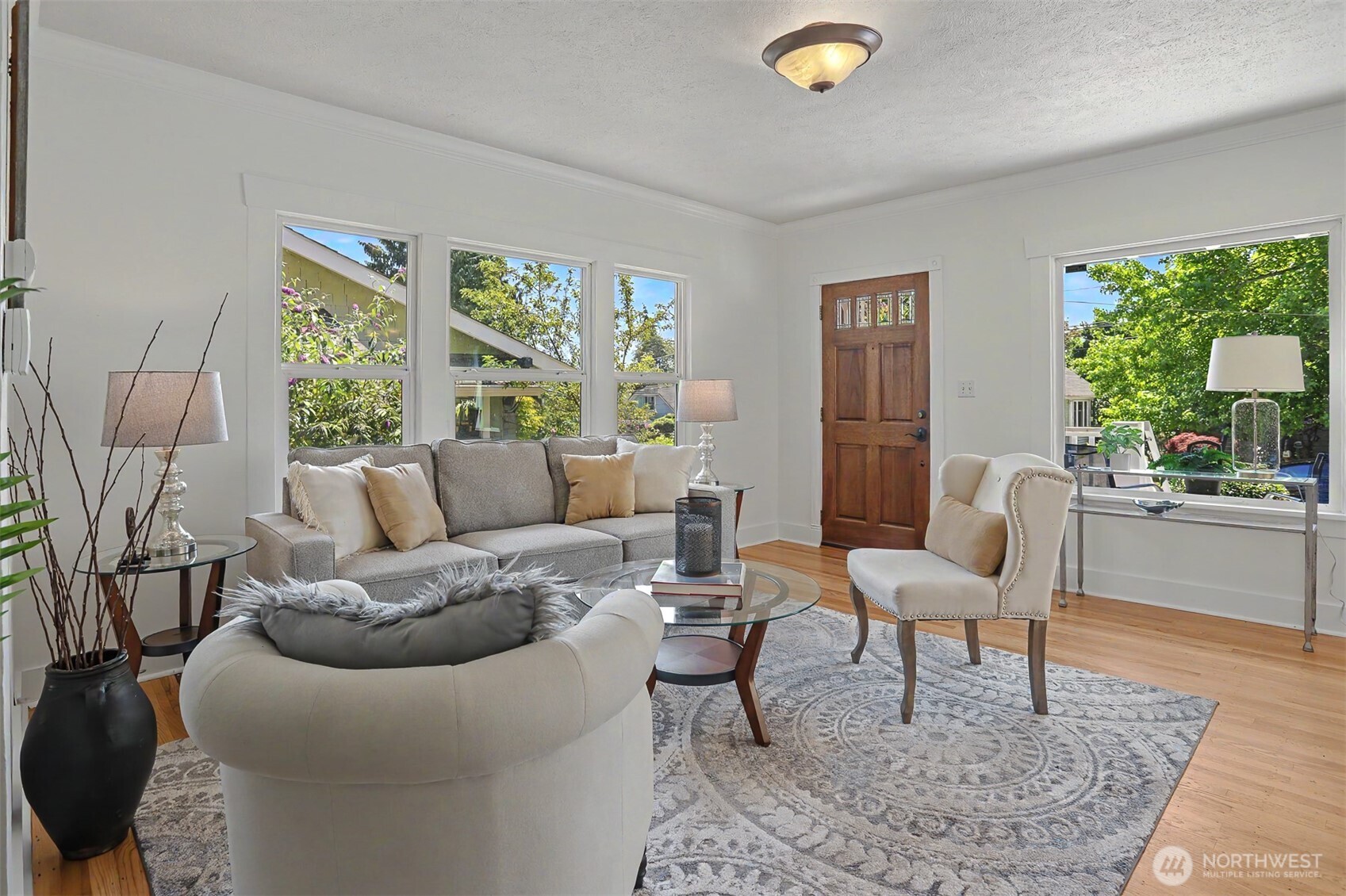 322 North 81st Street Seattle, WA 98103 - Photo 5 of 40