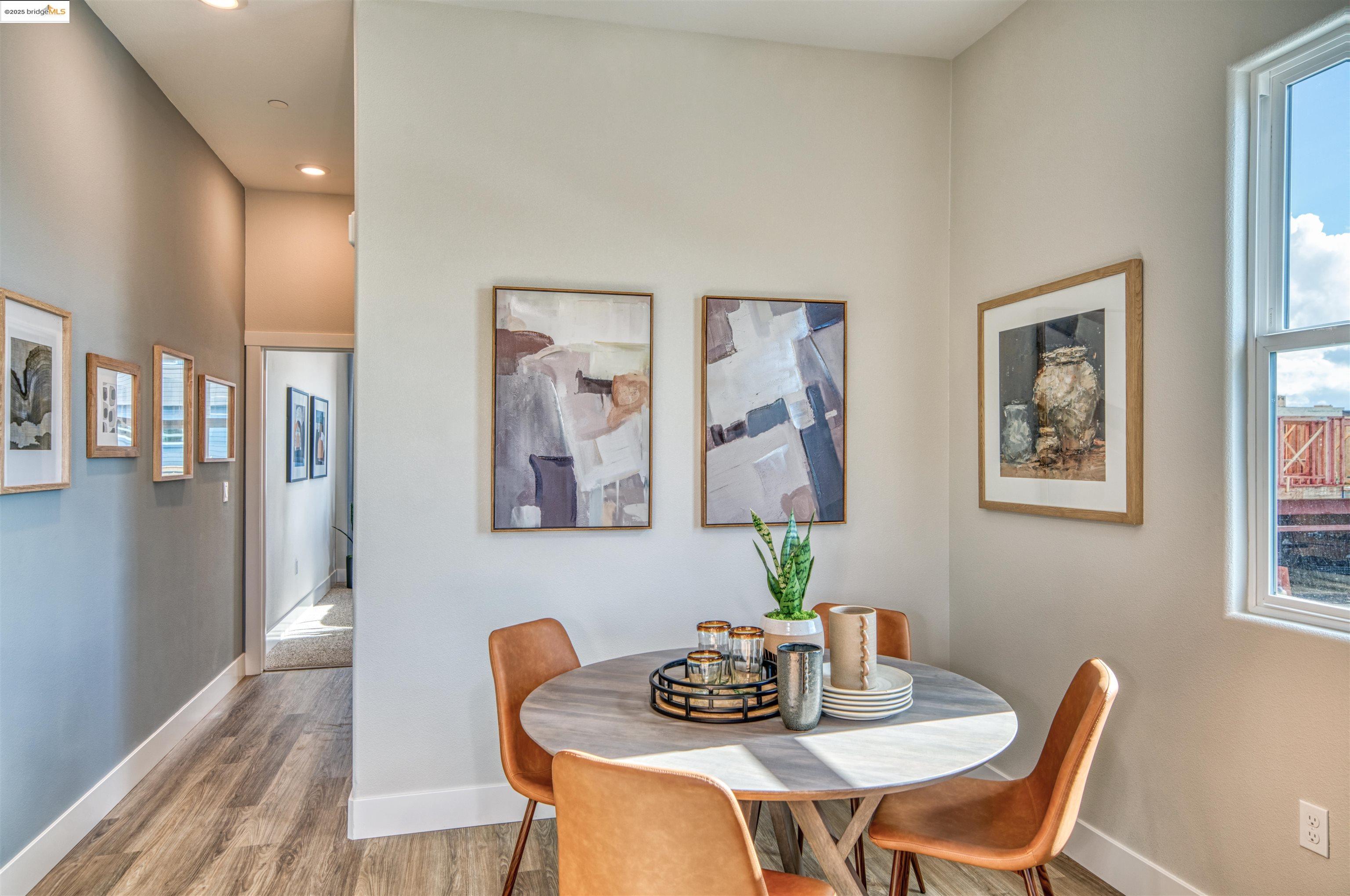 28949 Parkridge Loop, Unit 86 Hayward, CA 94544 - Photo 6 of 15 a dining room with furniture and window