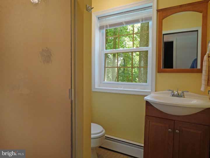 555 Country Club Road Phoenixville, PA 19460 - Photo 23 of 25 Bathroom