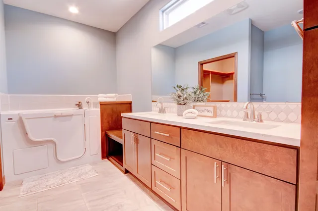 $379,000 | 3610 Siena Lakes Circle, Wichita, KS 67205