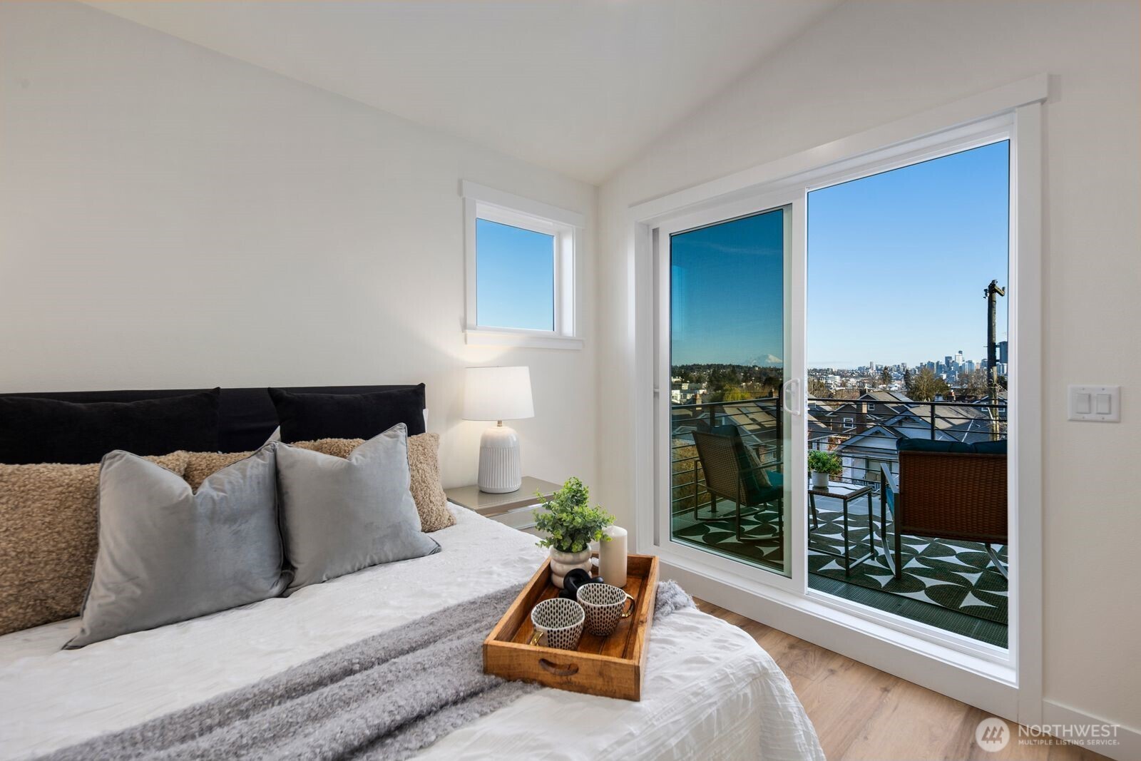 1004 North 48th Street, Unit A Seattle, WA 98103 - Photo 10 of 25