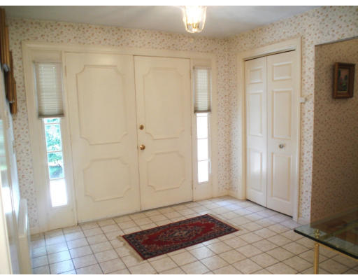 1 Crest Circle Lexington, MA 02421 - Photo 3 of 13 Gallery Image 3