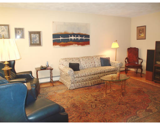 1 Crest Circle Lexington, MA 02421 - Photo 7 of 13 Gallery Image 7