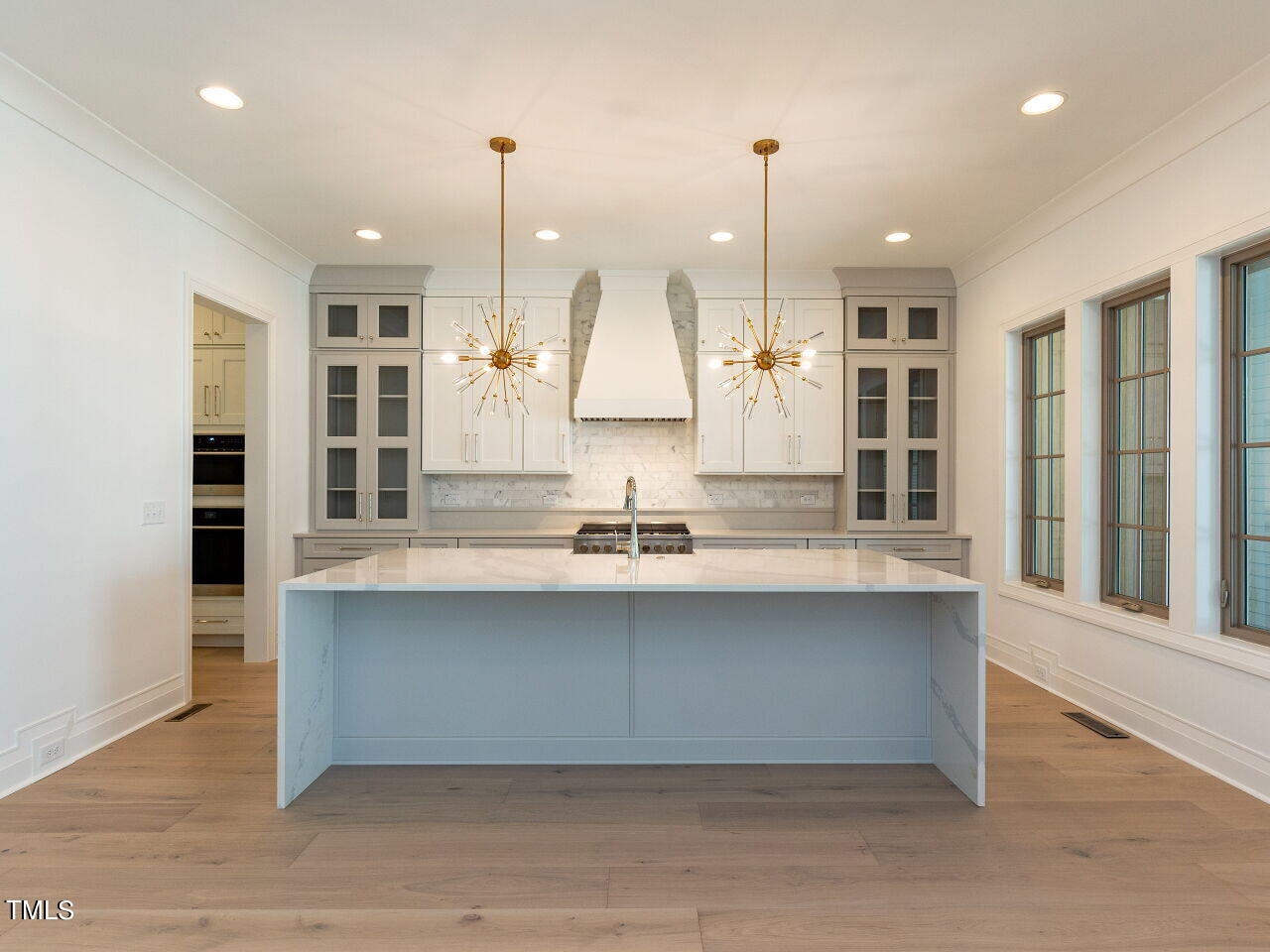2302 Lyon Street Raleigh, NC 27608 - Photo 2 of 49 010-1280x960-kitchen