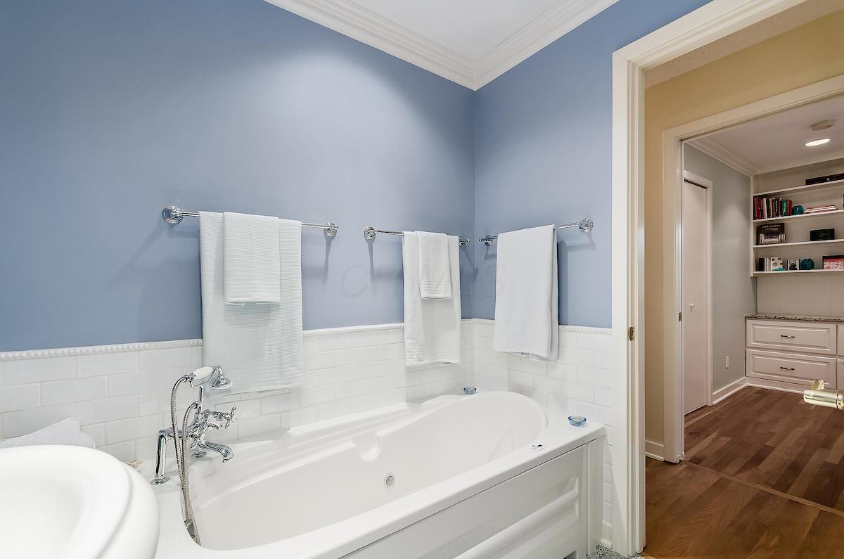 1912 Malvern Road Columbus, OH 43221 - Photo 28 of 34