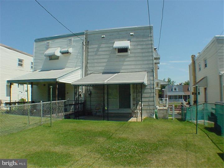 3418 Primrose Road Philadelphia, PA 19114 - Photo 16 of 17 View in Back