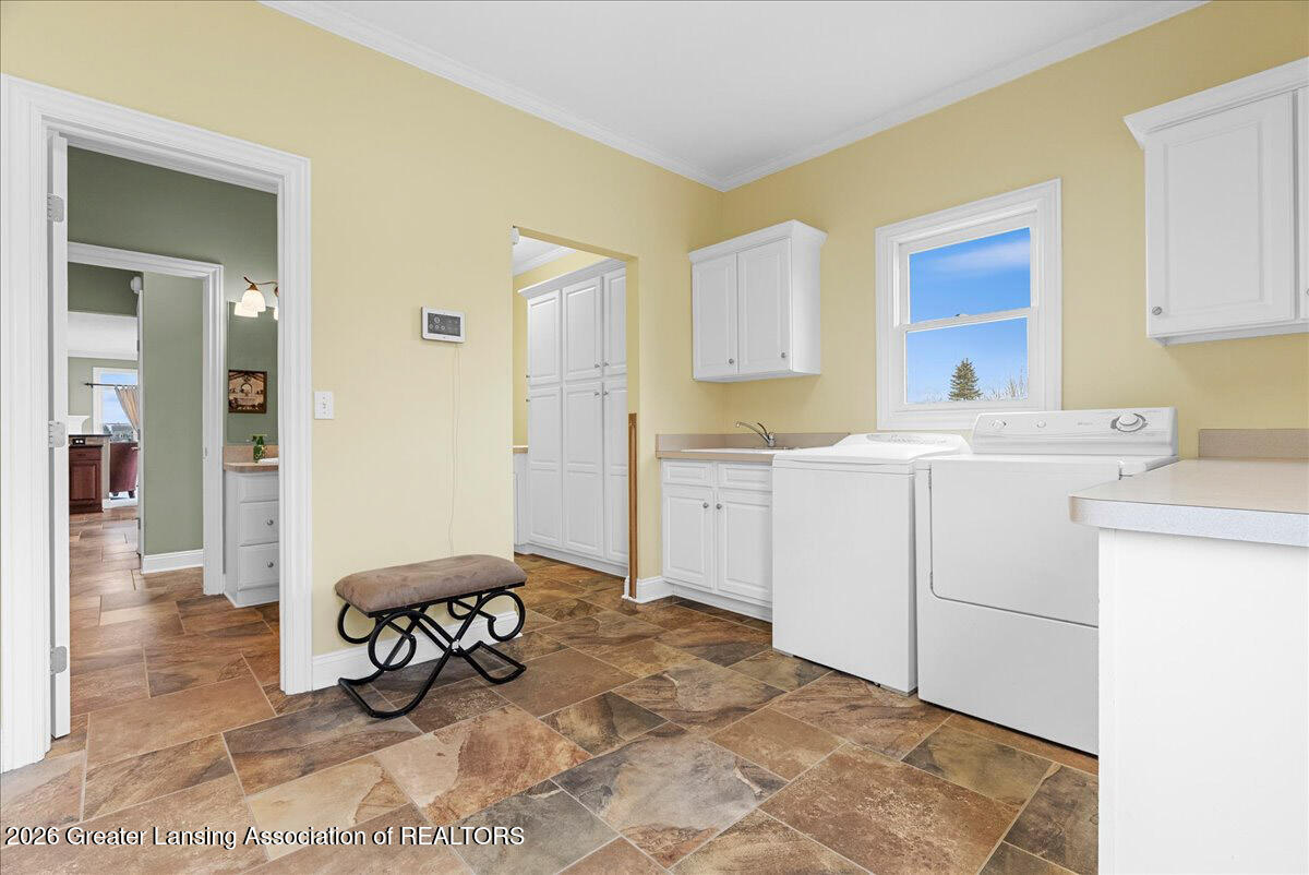 3700 Lehman Road Dewitt, MI 48820 - Photo 31 of 75 Laundry Room