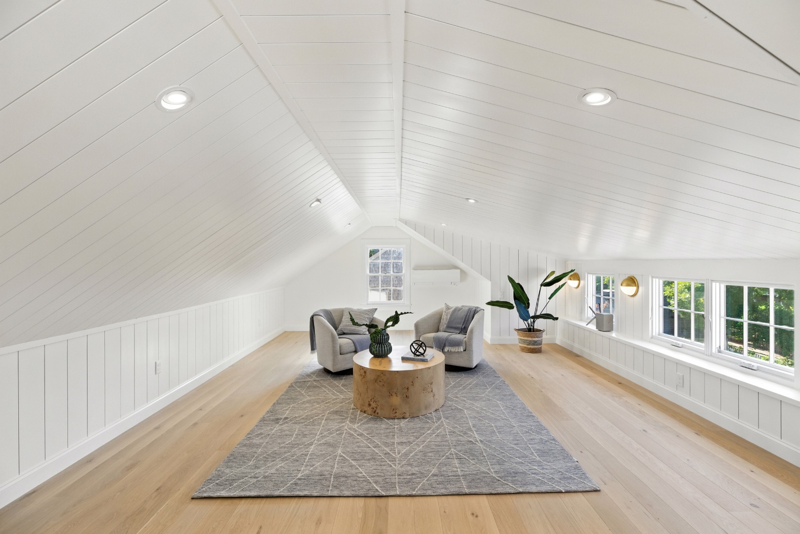 85 R Orange Street Nantucket, MA 02554 - Photo 18 of 40