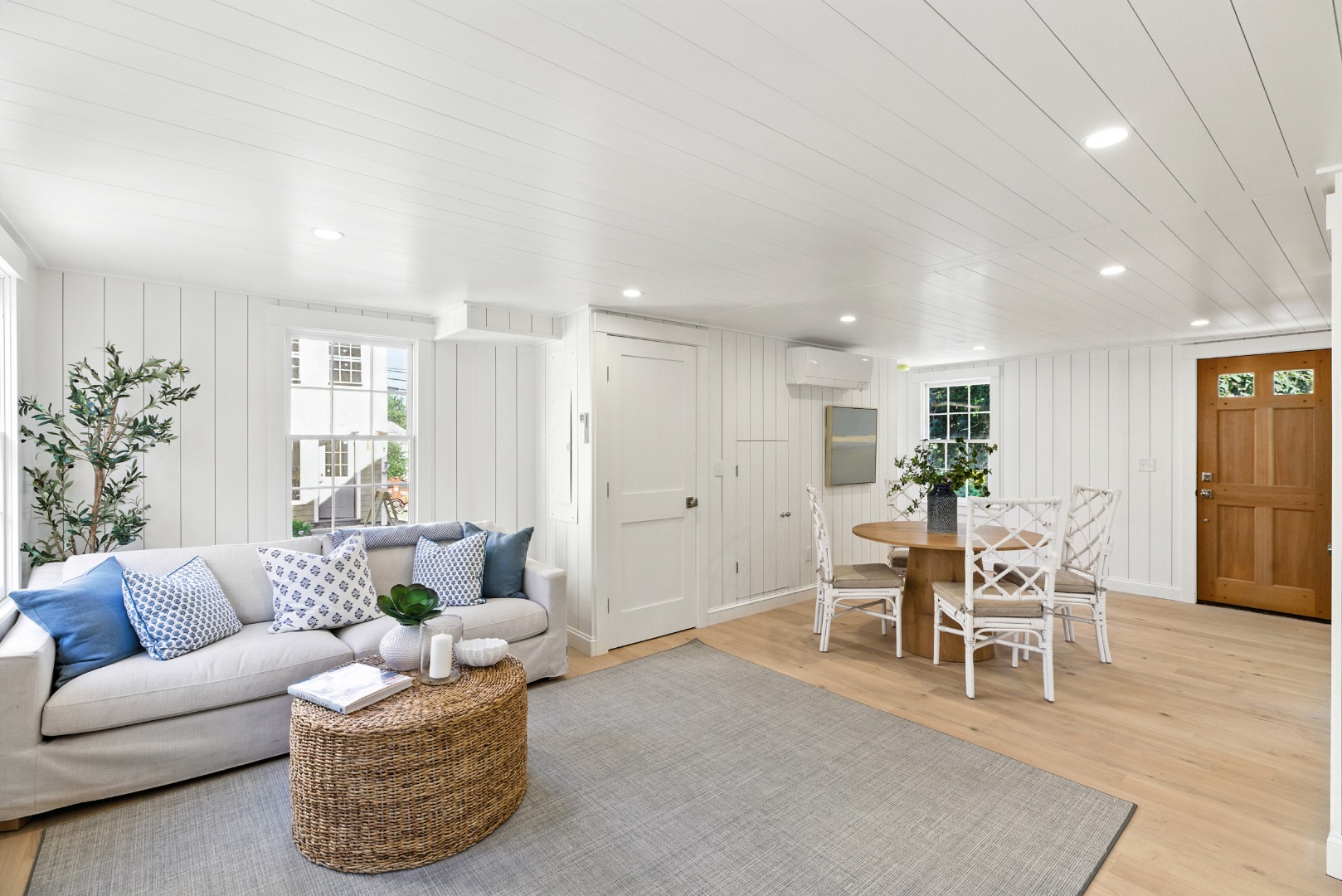 85 R Orange Street Nantucket, MA 02554 - Photo 2 of 40