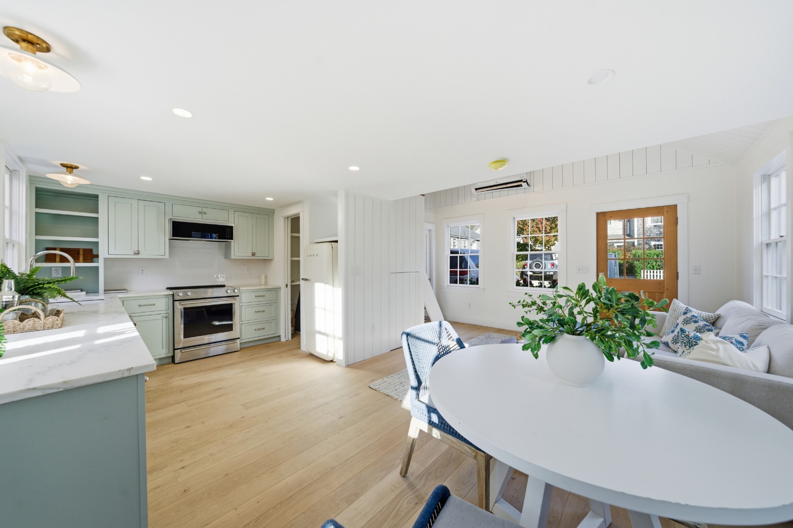 85 R Orange Street Nantucket, MA 02554 - Photo 24 of 40