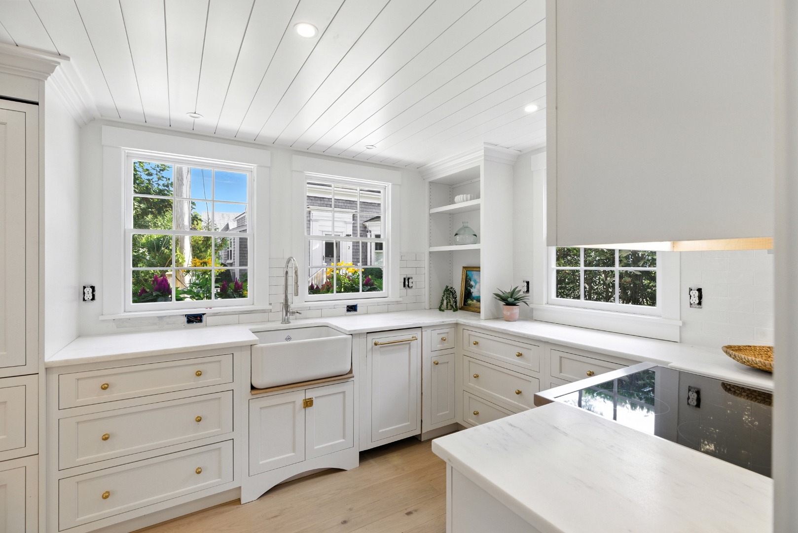 85 R Orange Street Nantucket, MA 02554 - Photo 8 of 40