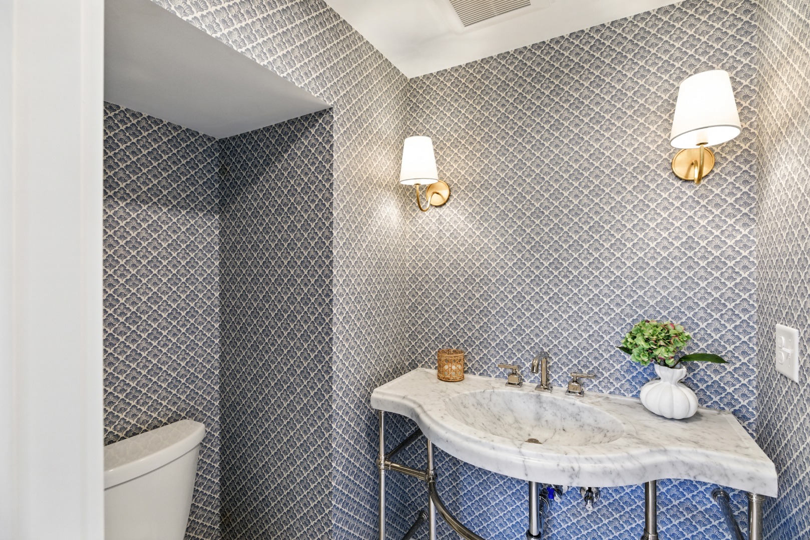 85 R Orange Street Nantucket, MA 02554 - Photo 9 of 40