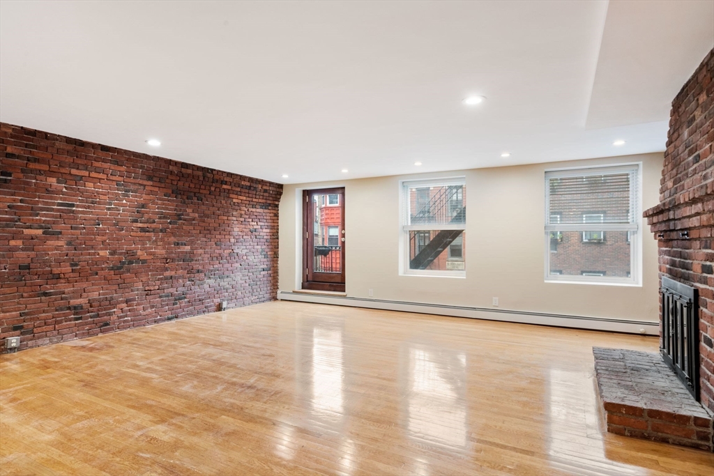 130 Fulton Street, Unit 16 Boston, MA 02109 - Photo 6 of 22