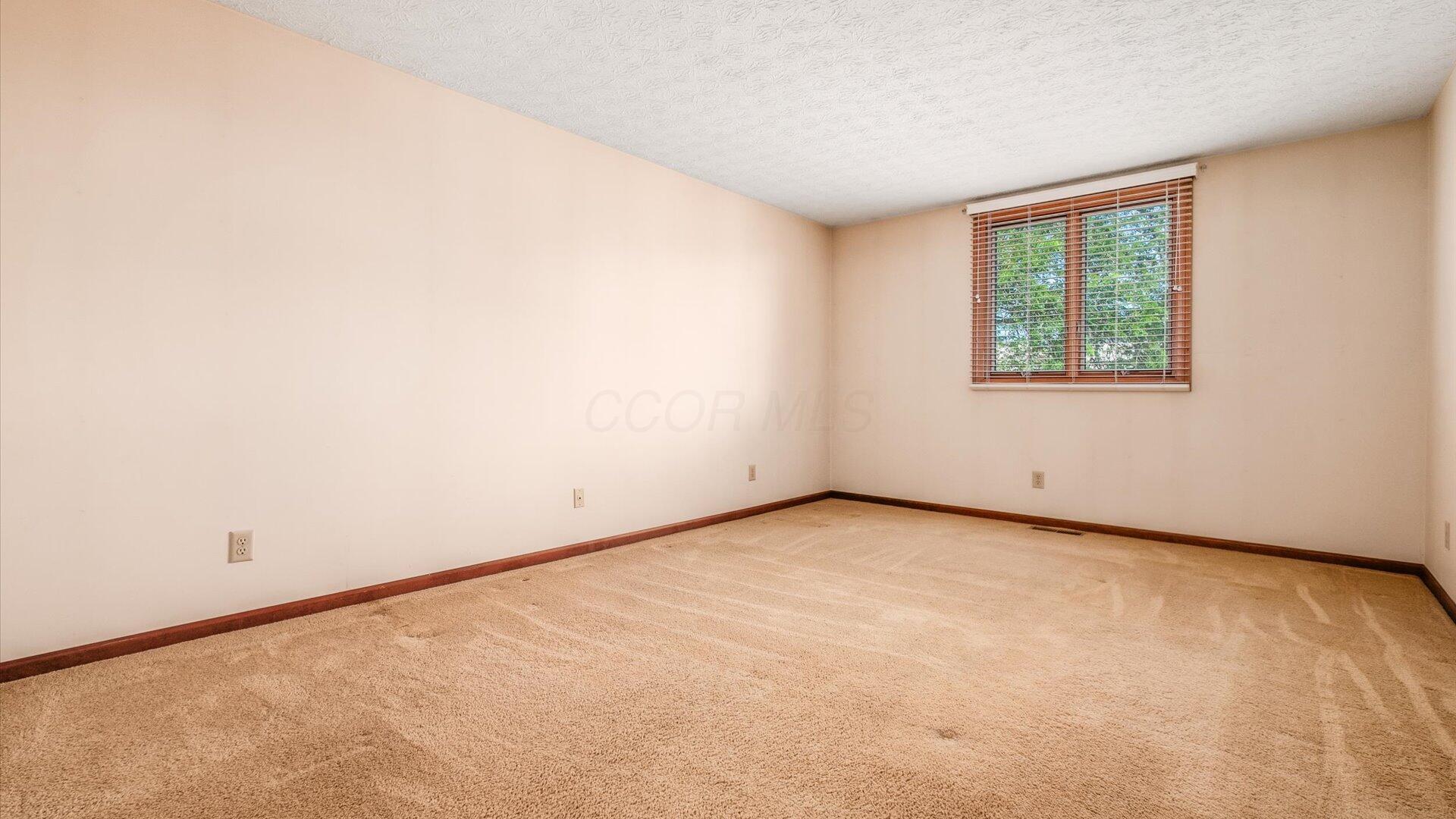 11841 Milnor Road Pickerington, OH 43147 - Photo 20 of 37 28-z 11841 Milnor048