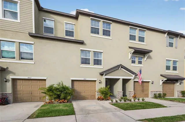 $3,350 | 4565 Tuscan Loon Drive, Tampa, FL 33619