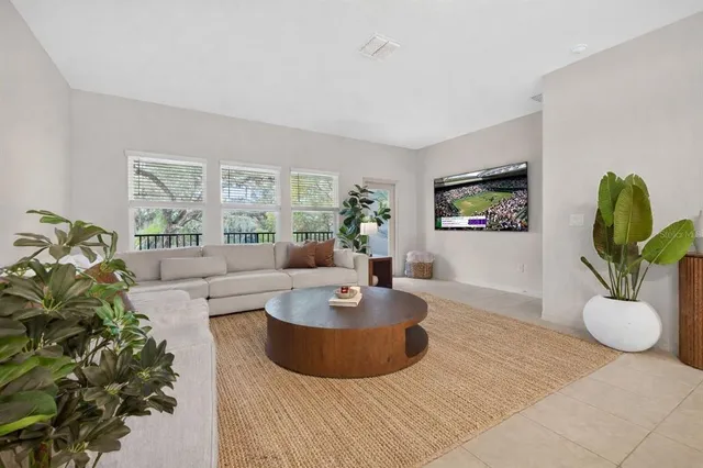 $3,350 | 4565 Tuscan Loon Drive, Tampa, FL 33619