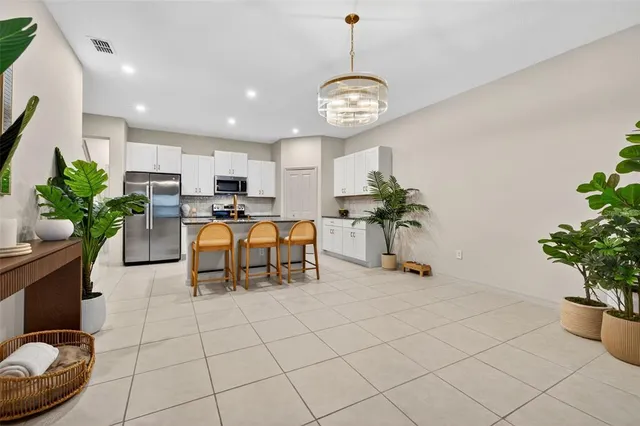 $3,350 | 4565 Tuscan Loon Drive, Tampa, FL 33619