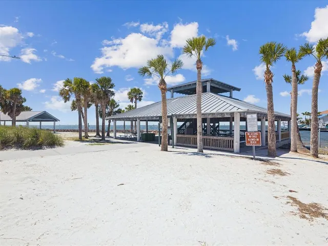 $399,900 | 12637 4th Isle, Hudson, FL 34667
