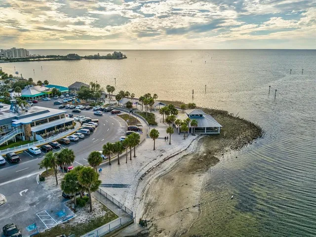 $399,900 | 12637 4th Isle, Hudson, FL 34667