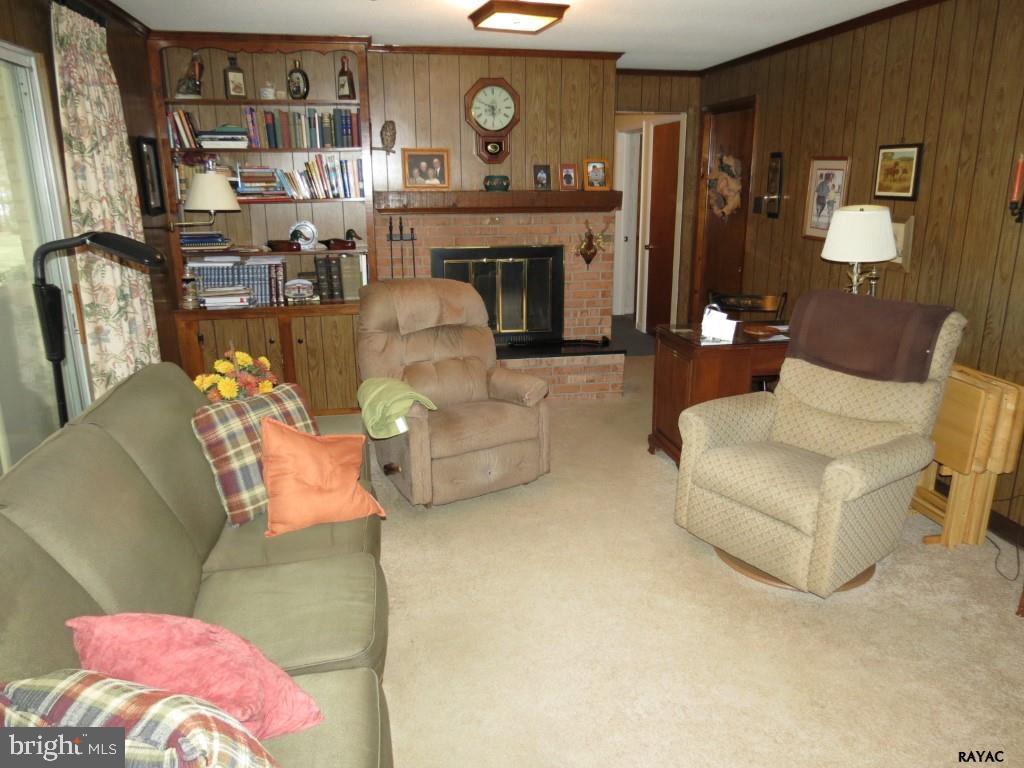 1843 Radnor Road York, PA 17402 - Photo 15 of 36