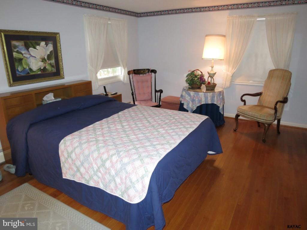 1843 Radnor Road York, PA 17402 - Photo 20 of 36