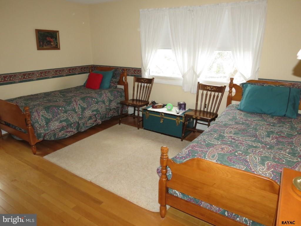 1843 Radnor Road York, PA 17402 - Photo 23 of 36