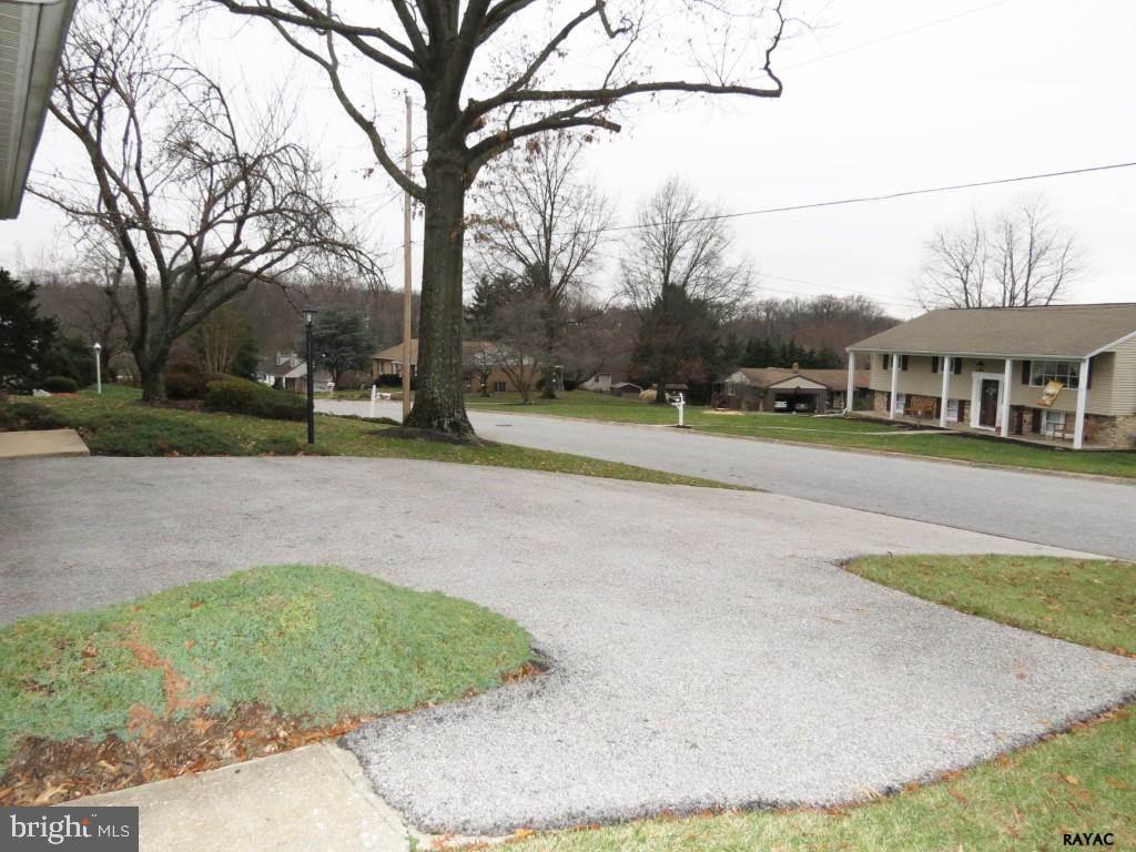 1843 Radnor Road York, PA 17402 - Photo 34 of 36