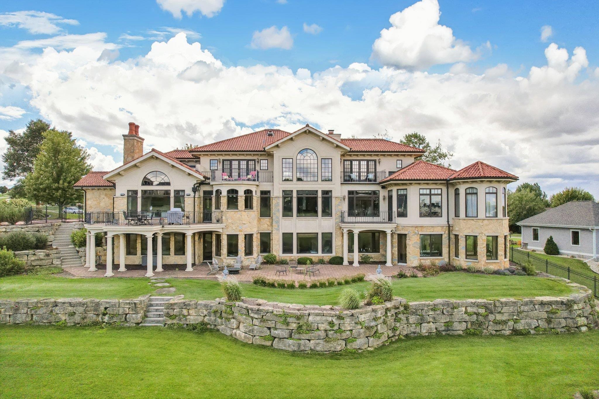 694 Inverness Street Oregon, WI 53575 - Photo 4 of 79