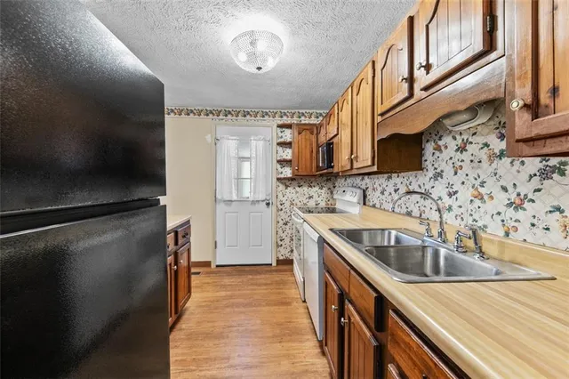 $219,900 | 2 Lou Ann Lane, Delmont, PA 15626