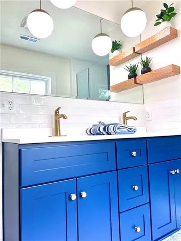 $285,000 | 5605 The Paseo, Kansas City, MO 64110