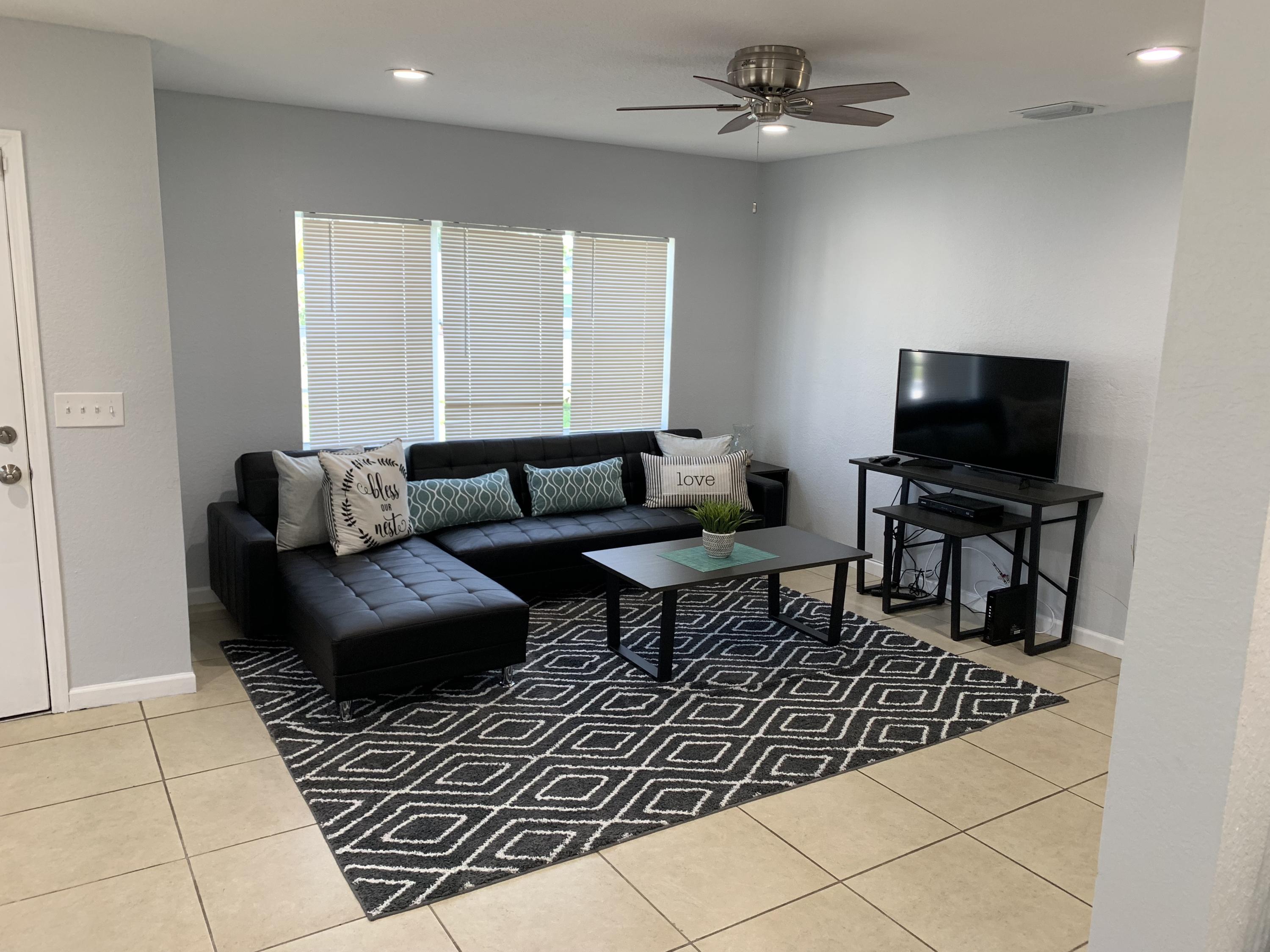 628 Hudson Road West Palm Beach, FL 33405 - Photo 10 of 14 IMG_7922