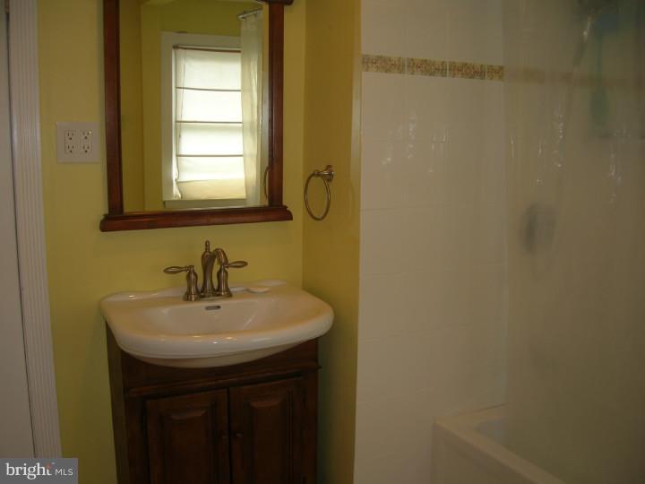 4 Hillside Lane Yardley, PA 19067 - Photo 18 of 21 Bathroom