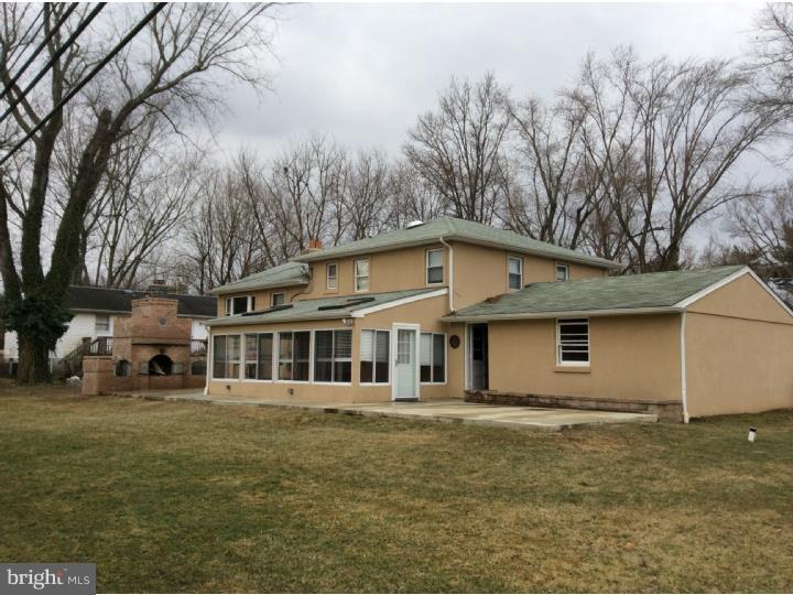 4 Hillside Lane Yardley, PA 19067 - Photo 19 of 21 Back Yard