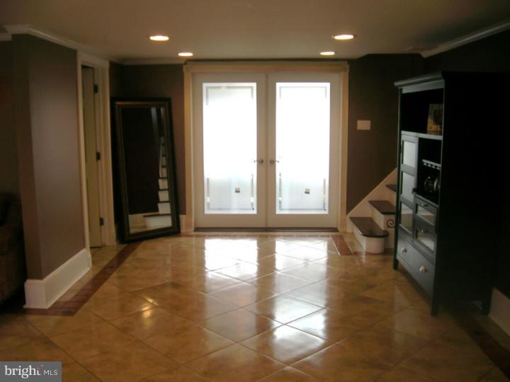 4 Hillside Lane Yardley, PA 19067 - Photo 2 of 21 Foyer