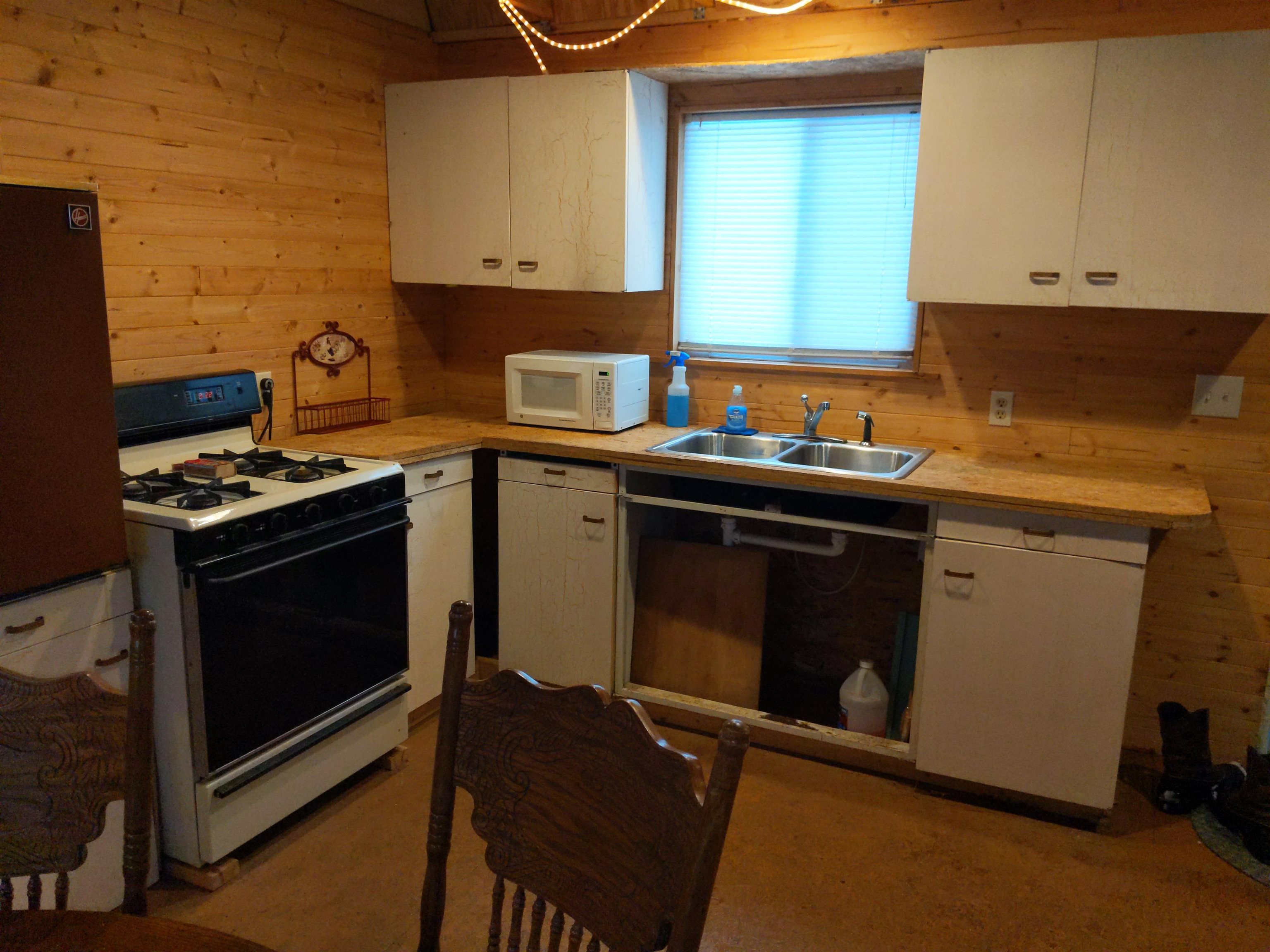47 South 47 3/4 Road Cadillac, MI 49601 - Photo 11 of 59