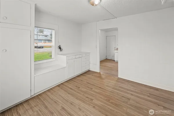 $299,990 | 10916 South Yakima Avenue, Tacoma, WA 98444