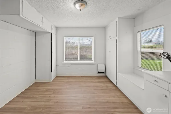 $299,990 | 10916 South Yakima Avenue, Tacoma, WA 98444