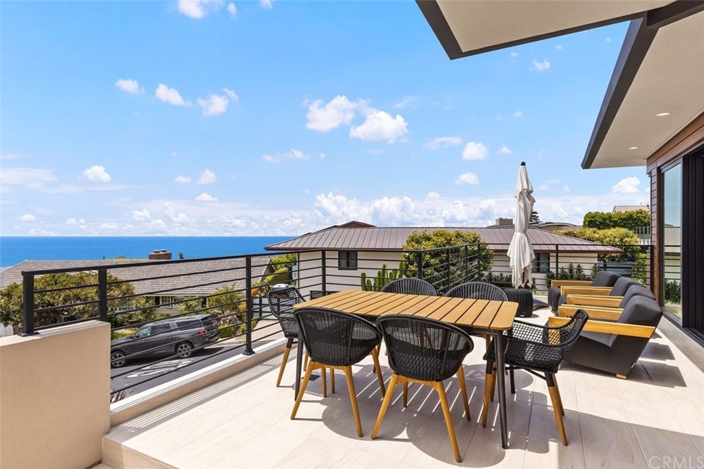 846 Emerald Bay Laguna Beach, CA 92651 - Photo 13 of 42